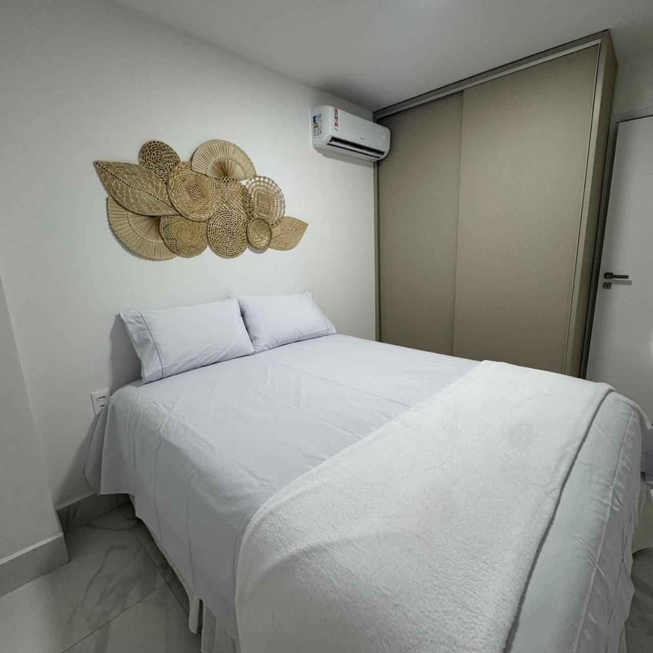 Deluxe One-Bedroom Apartment