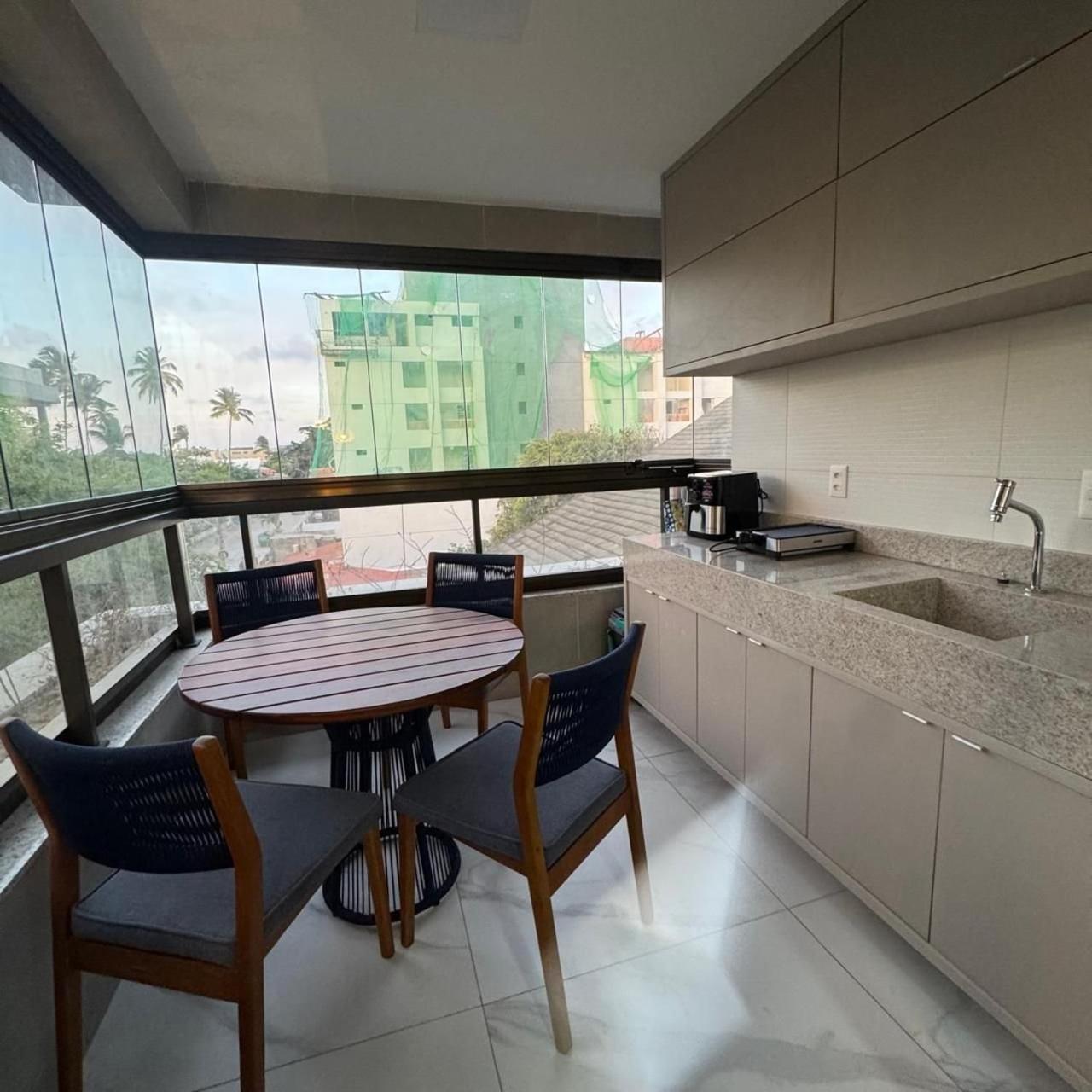 Deluxe One-Bedroom Apartment