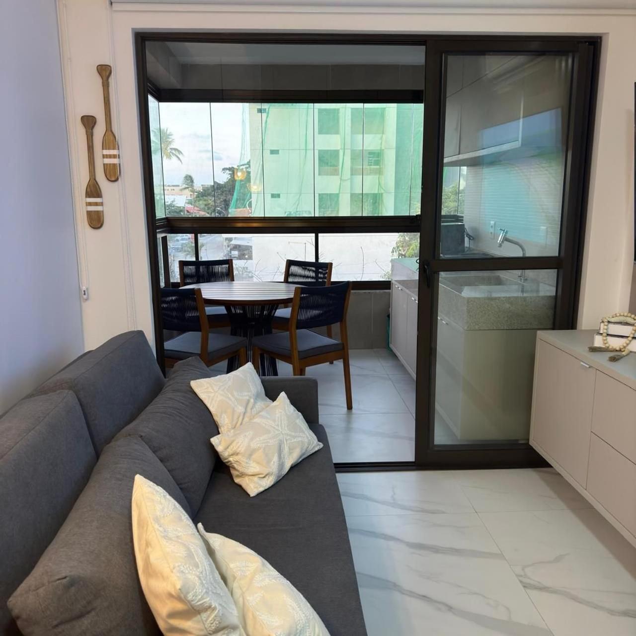 Deluxe One-Bedroom Apartment